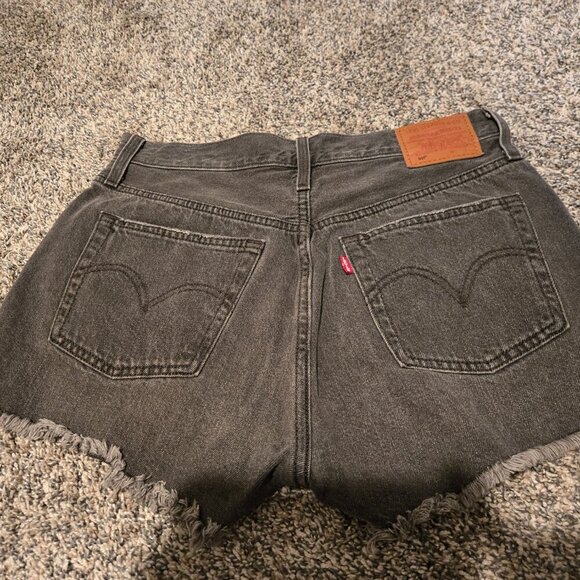 Levi's 501 Cutoff Jean Shorts Eat Your Words Gray Wash 28 - Picture 3 of 5